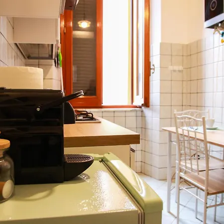 Casa Angelina - Zona Sangiovanni * Rome